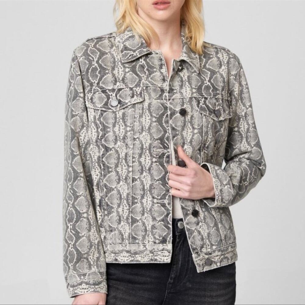 Blank NYC SNAKE ALONG DENIM TRUCKER JACKET LYOCELL